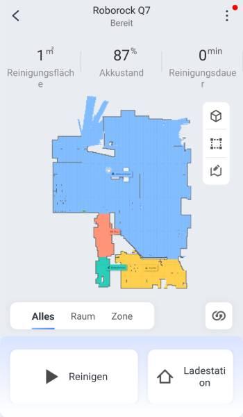 Der erste Einblick in die App. Die Karte ist bereits gespeichert und unten kann ausgewählt werden, ob alles, einzelne Räume oder nur eine bestimmte Zone gereinigt werden sollen.